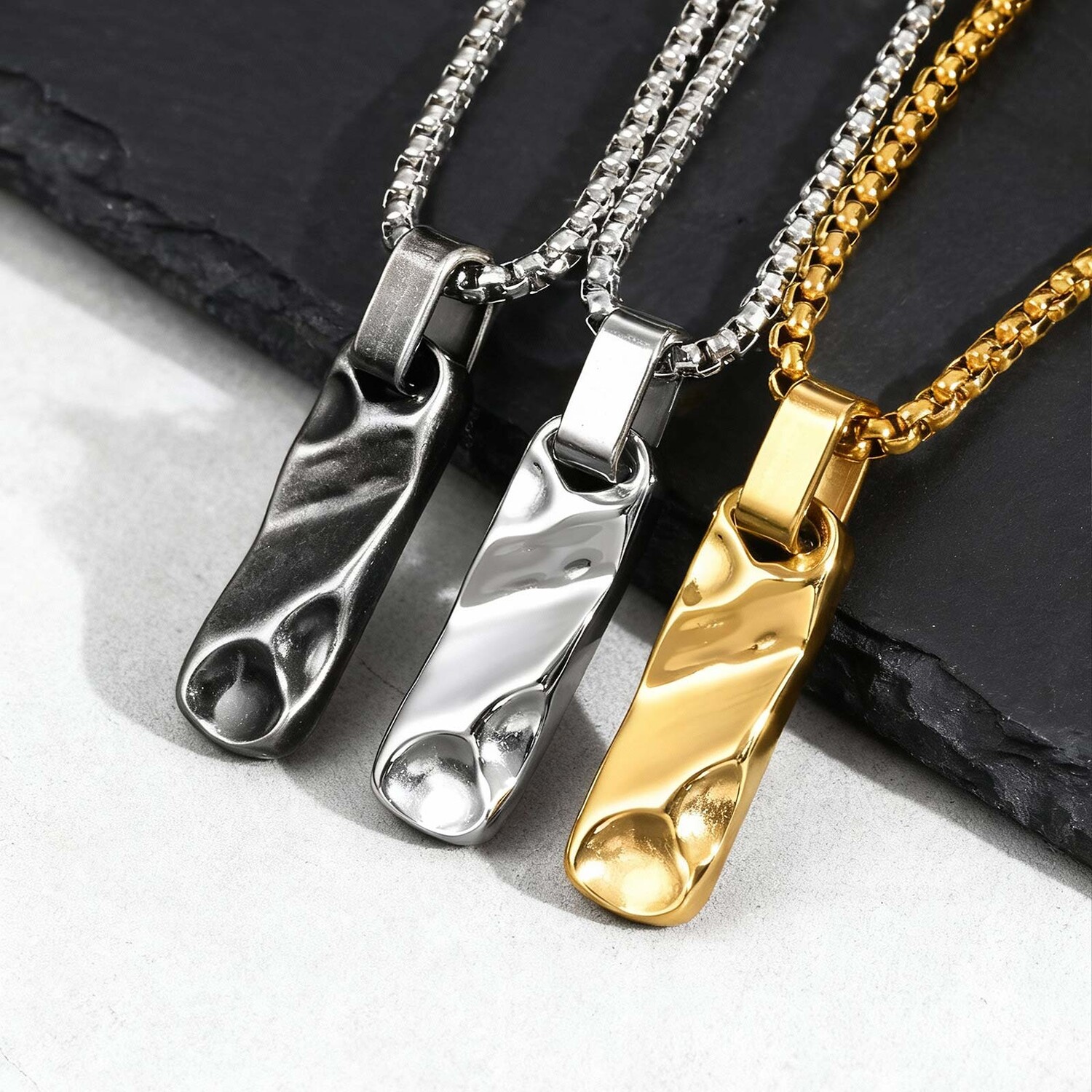 Small Dogtag Pendant Necklaces - đánh giá và giá Vintage Fashion Tags